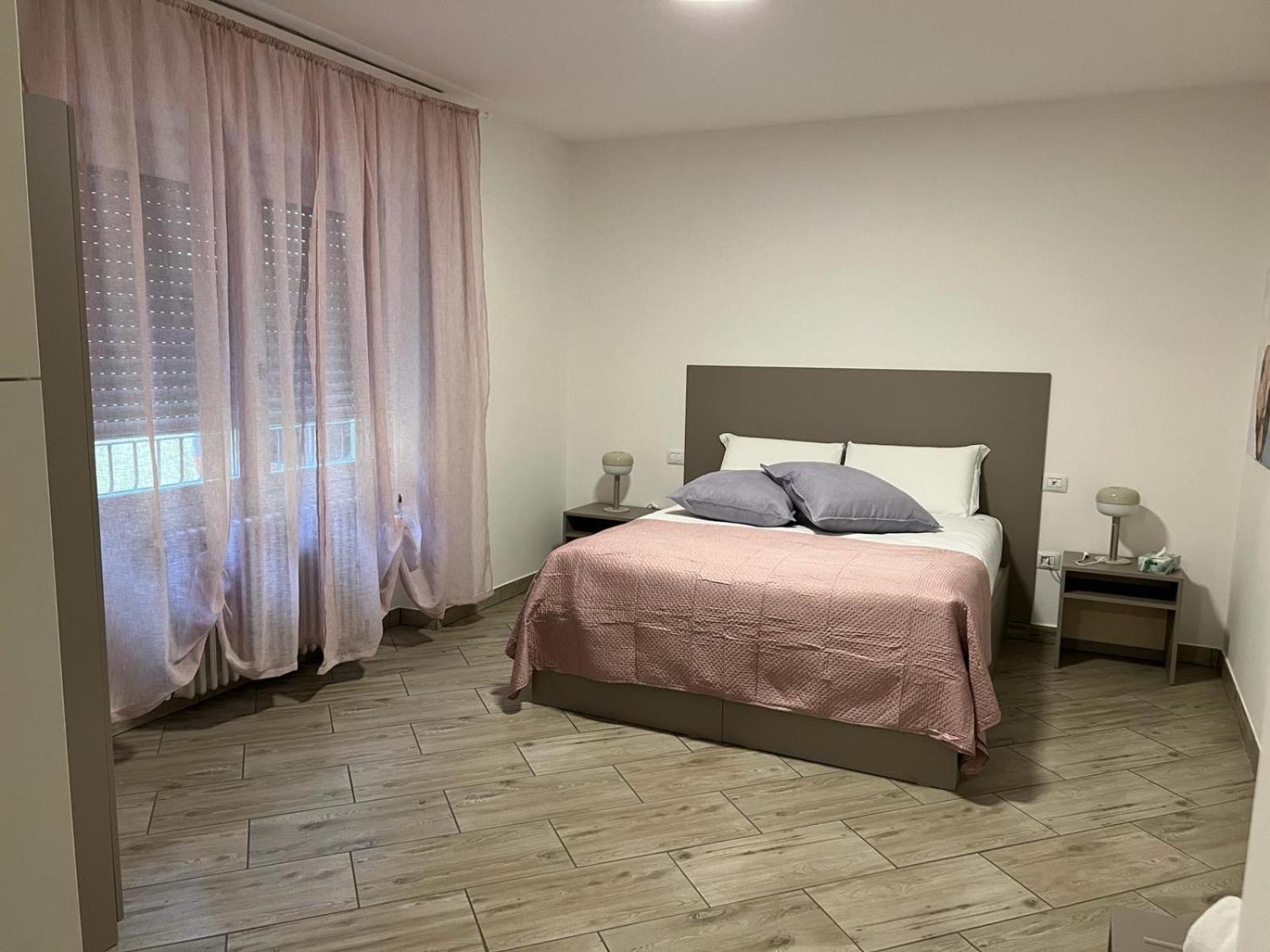 I Colli Del Garda Hotell Lonato Eksteriør bilde
